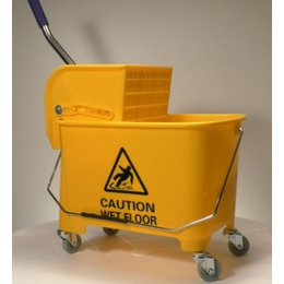 Bucket Spani 1010 mit Presse Chemnitz von trolley-system.com